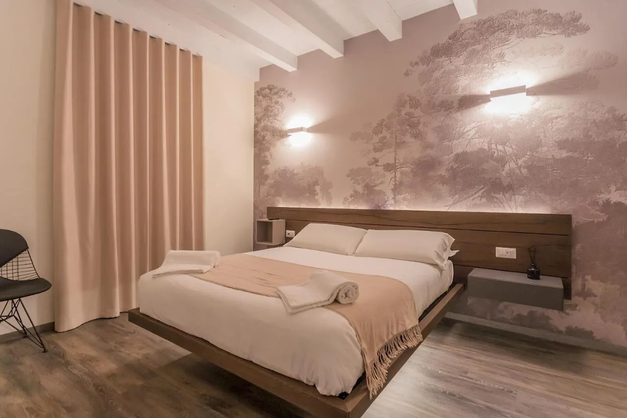 Modern & Stylish Apartment In Como City By Rent All 코모 이탈리아