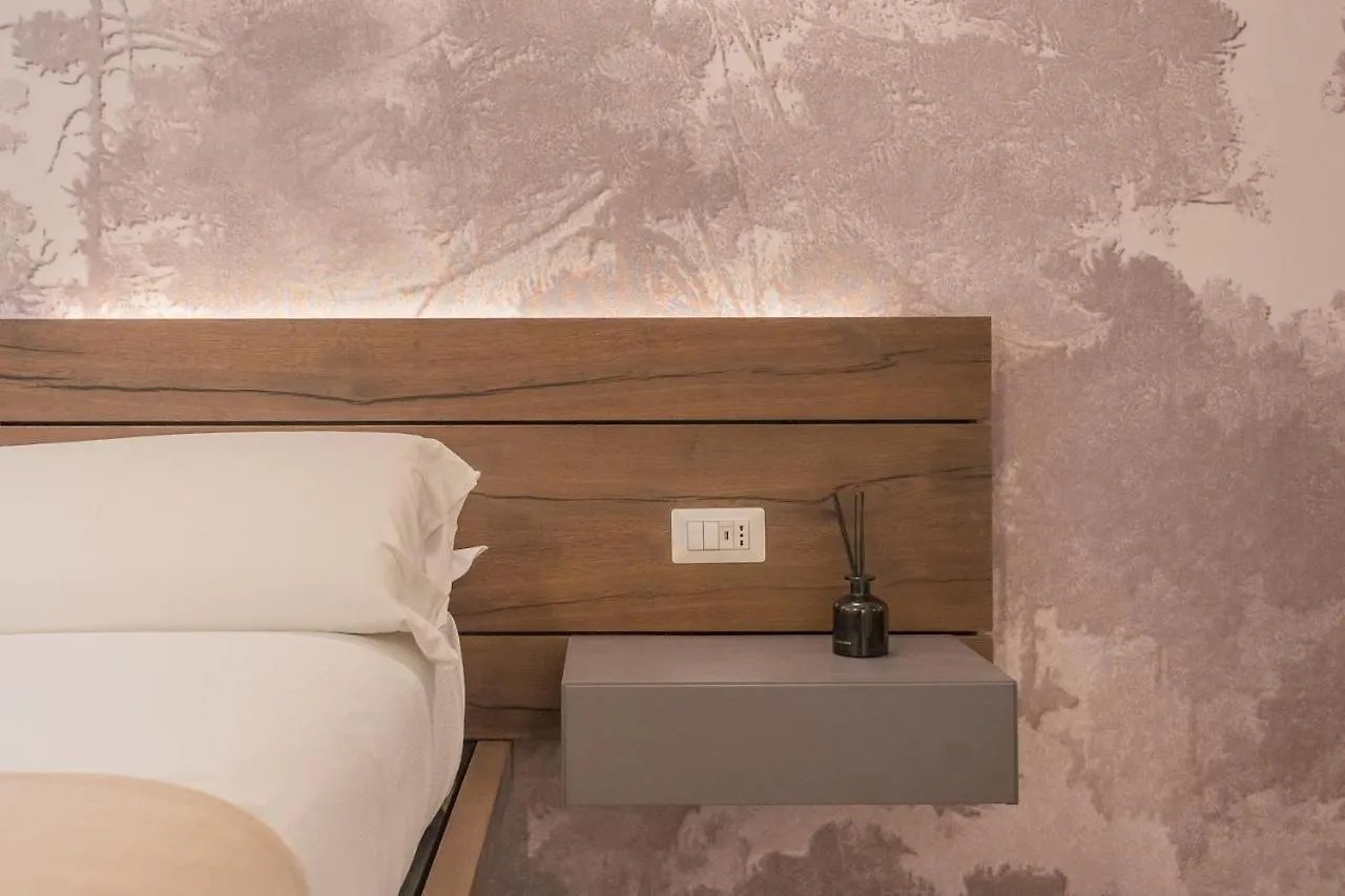 Modern & Stylish Apartment In Como City By Rent All Como Italy